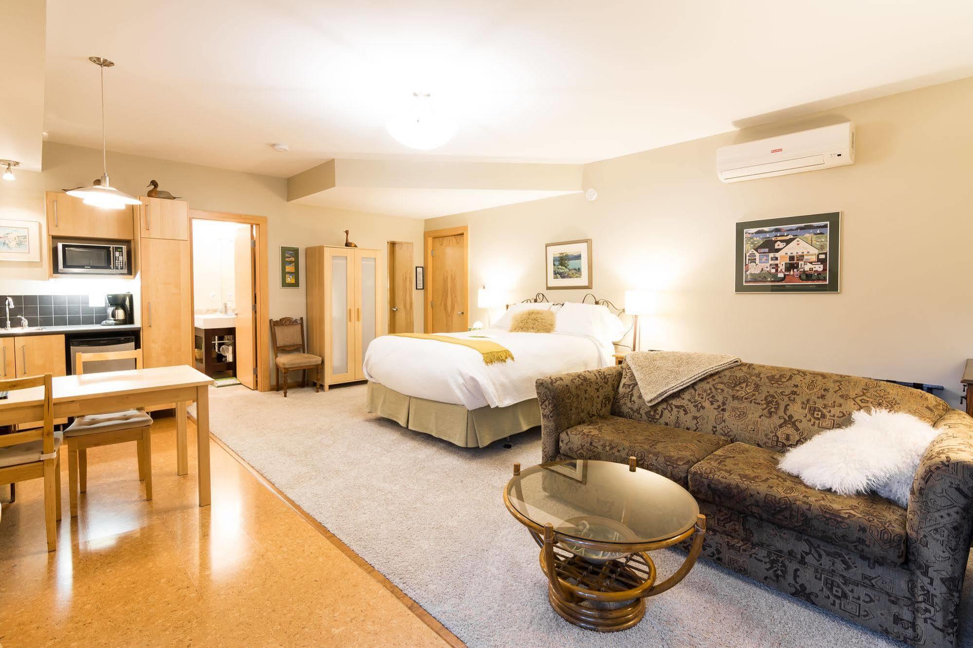 פנטיקטון Cormier'S Studio Guest Suites מראה חיצוני תמונה